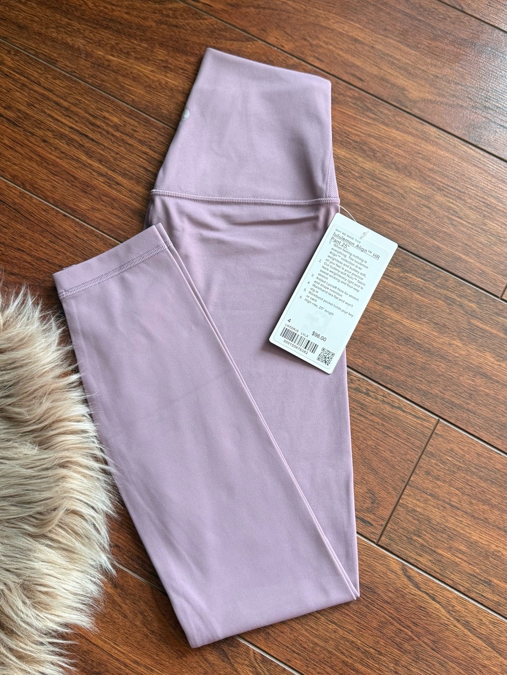 Size 4 Lululemon Align High-Rise Pant 25"
Lavender Lux